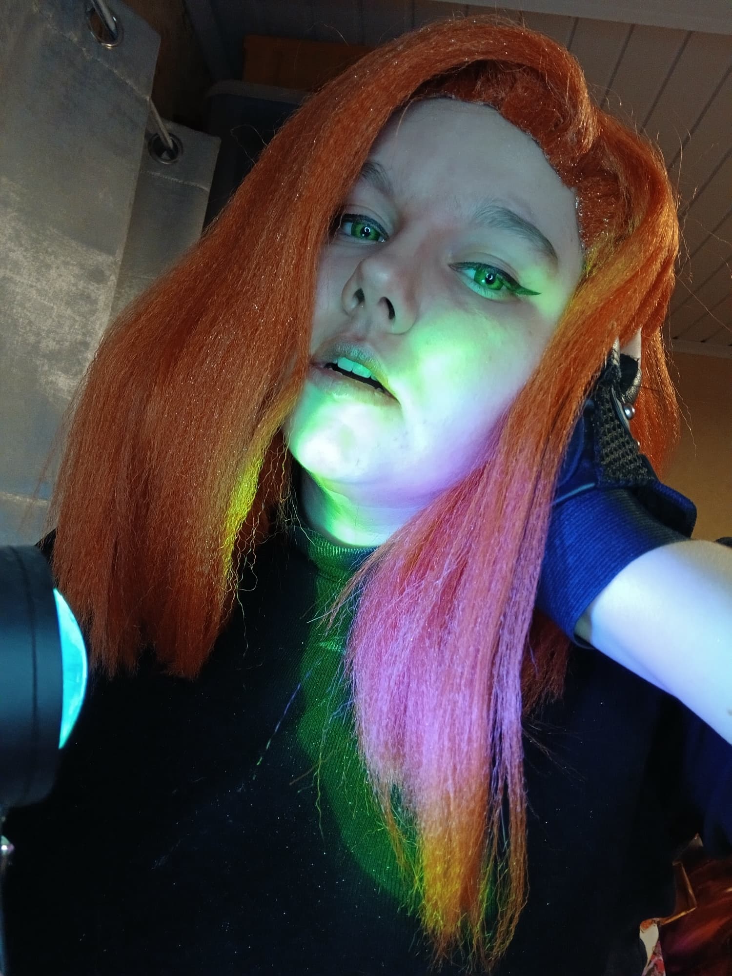 Kim at home - Photo 14