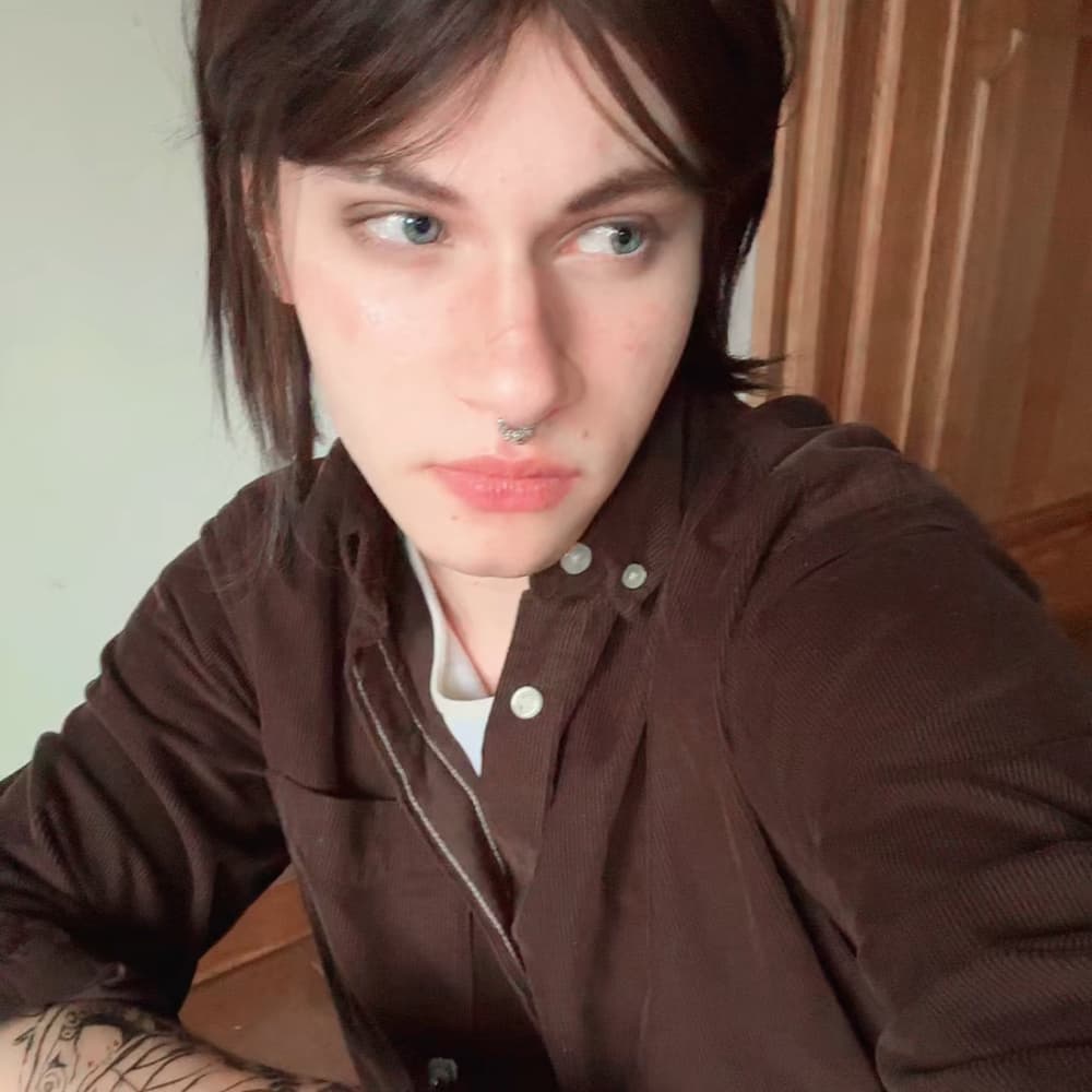 Ellie Williams - The Last of Us cosplay photoshoot cover