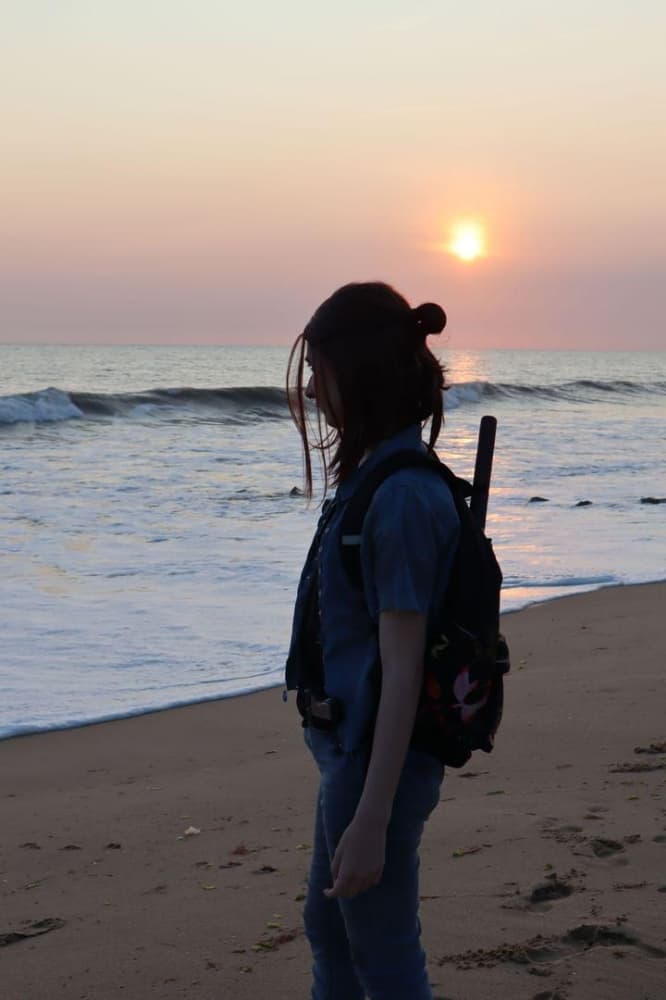 Ellie TLOU2 beach - Photo 7