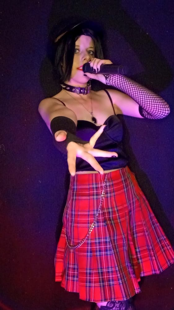 Nana Osaki - Photo 1