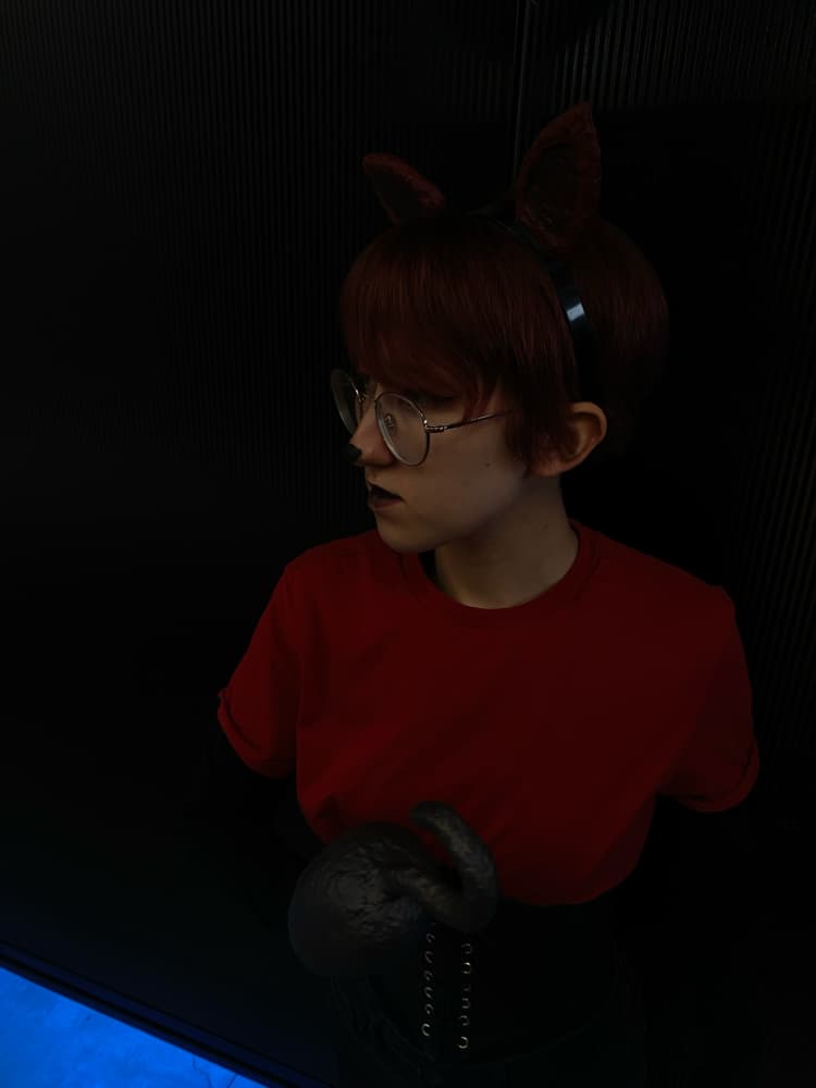 Foxy Human - Photo 6