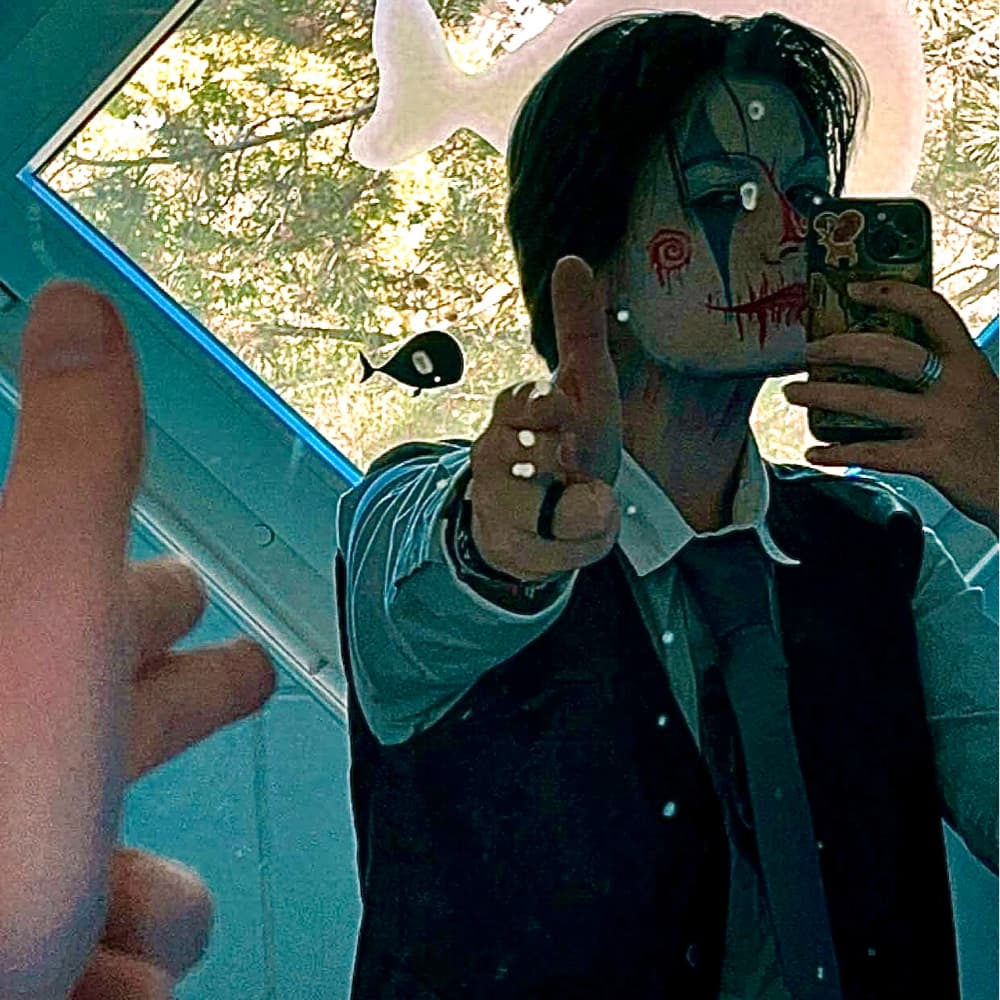 ~joker - DC Comics cosplay photoshoot cover