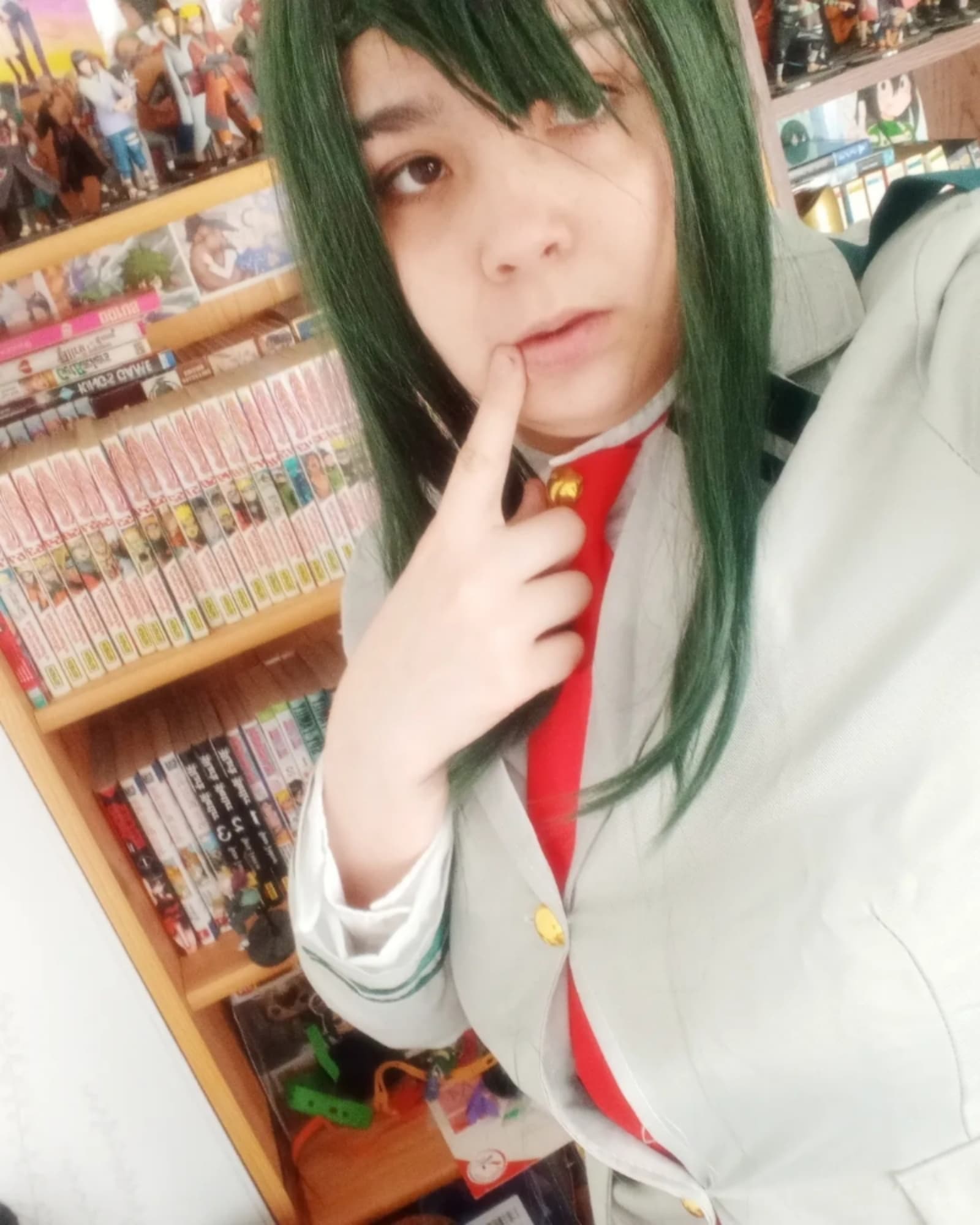 Tsuyu asui - Photo 1