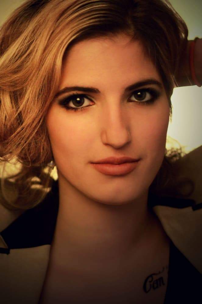 Caroline Forbes - Photo 3