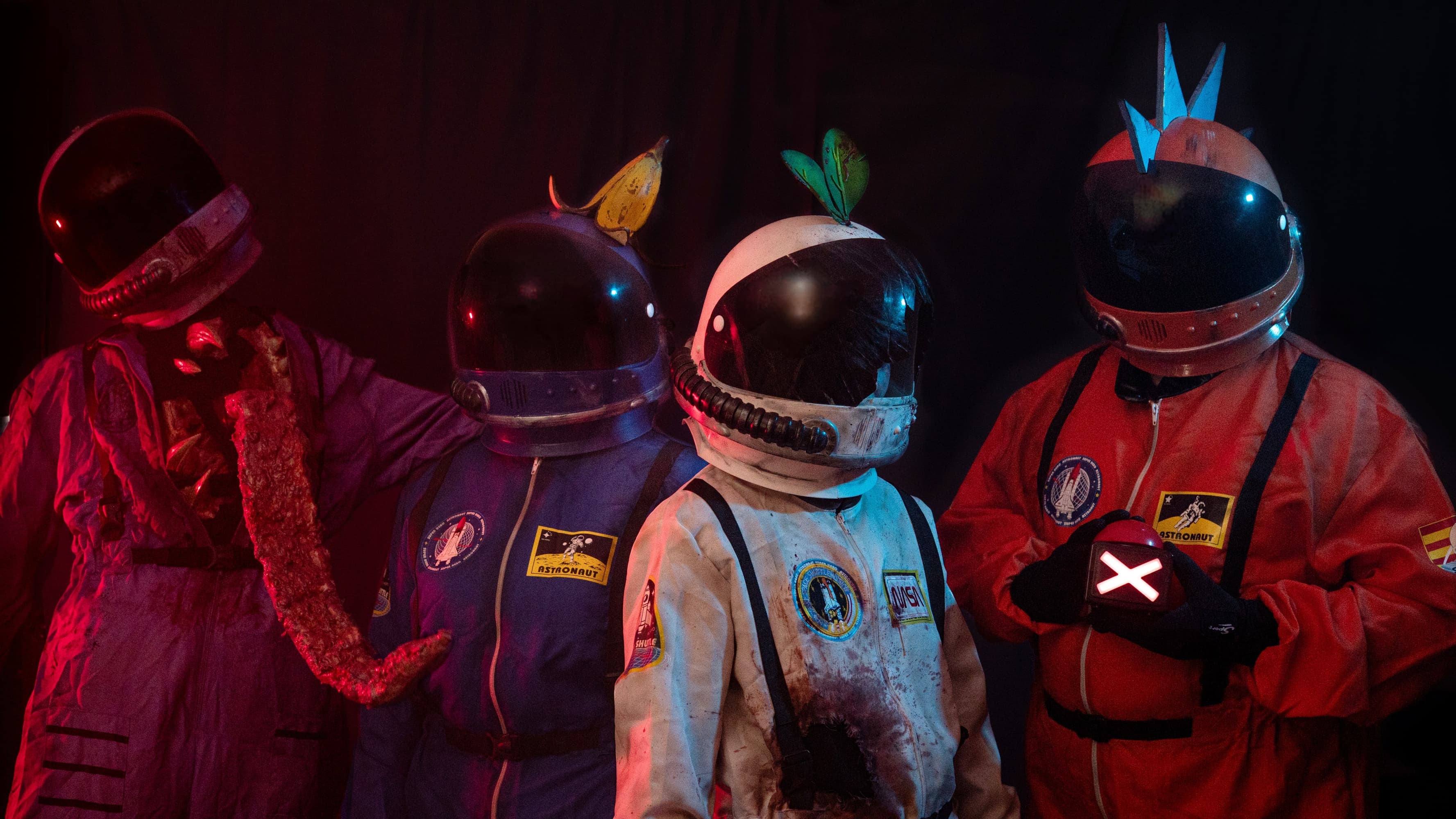 Among Us 🪐 - Photo 9