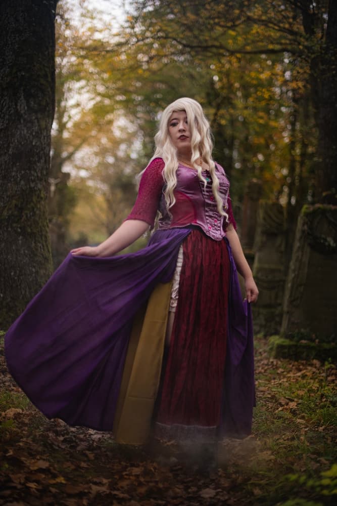 Sarah Sanderson  - Photo 2