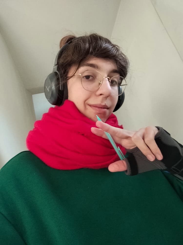 Lo-fi girl 💚 - Photo 1