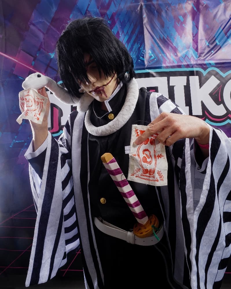 Obanai Iguro  - Photo 6