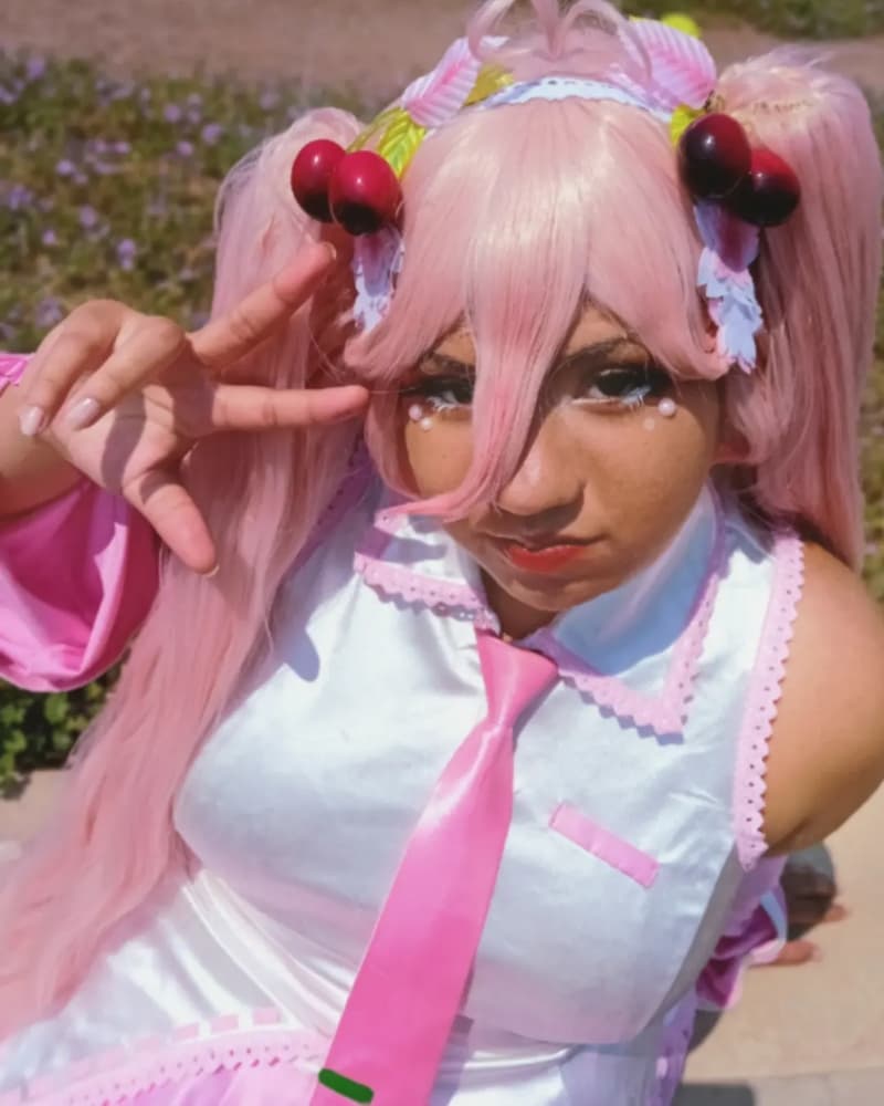 Miku sakura  - Photo 2