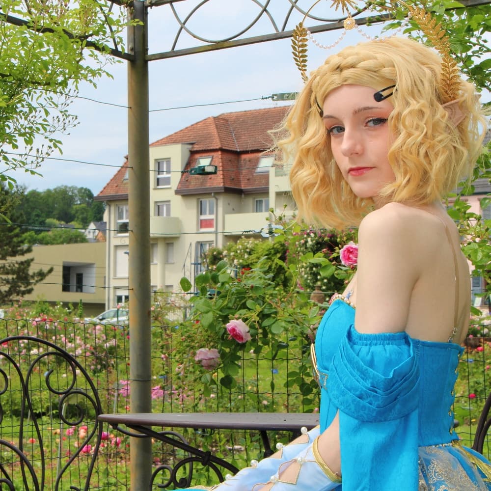 Zelda! - The Legend of Zelda cosplay photoshoot cover