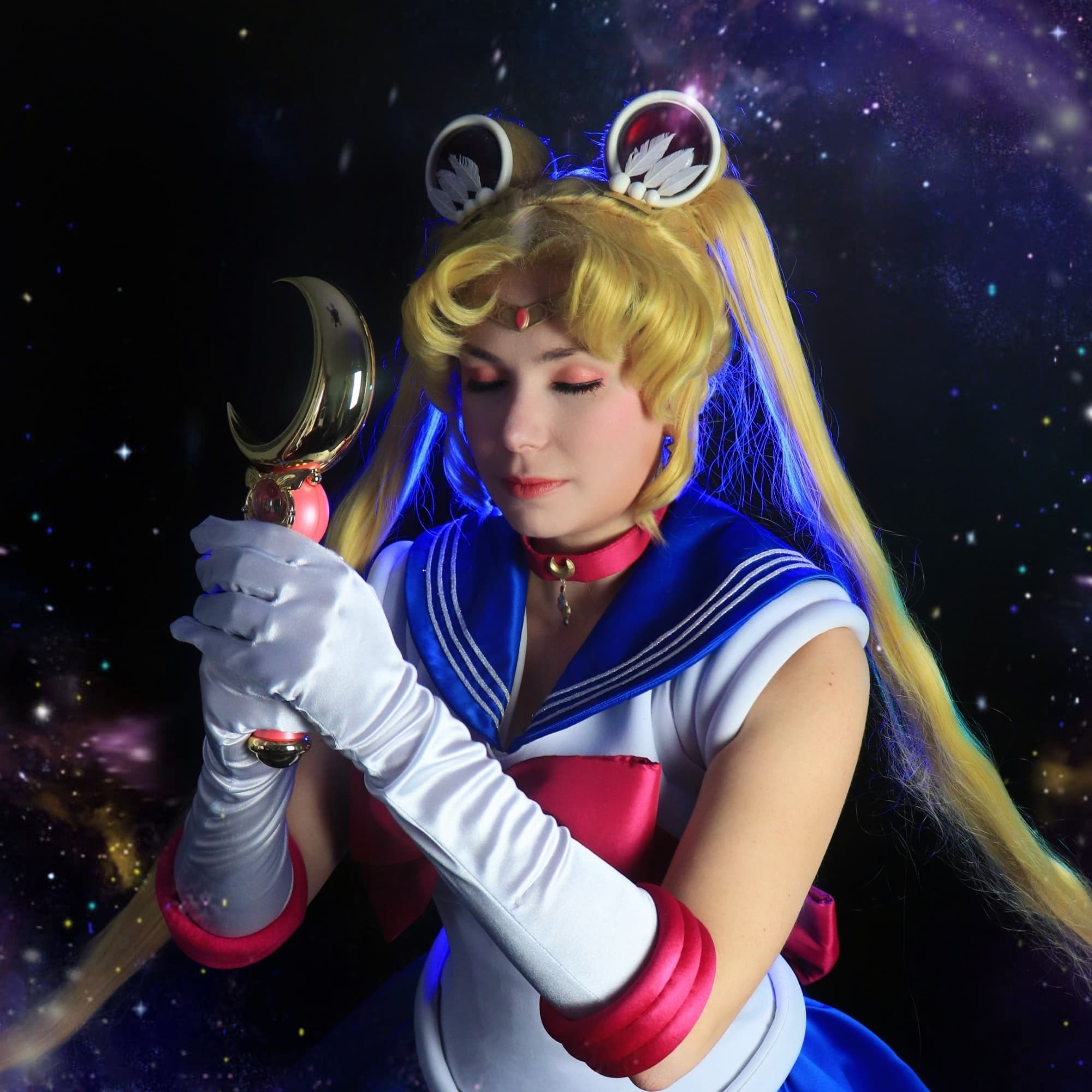 Sailor Moon - Sailor Moon cosplay photoshoot cover