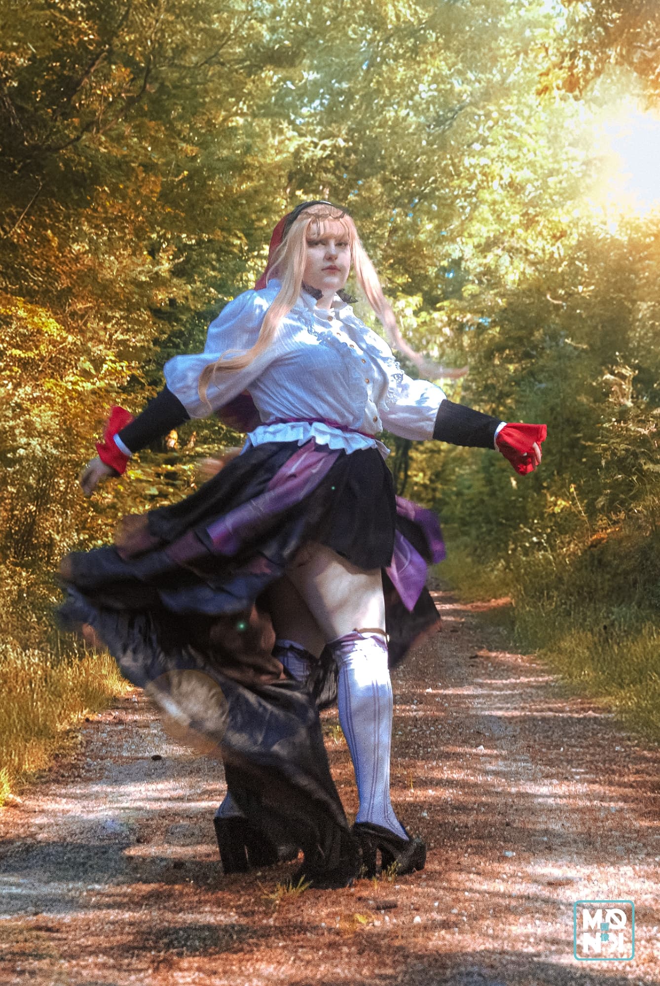 Red Riding Hood - Photo 4