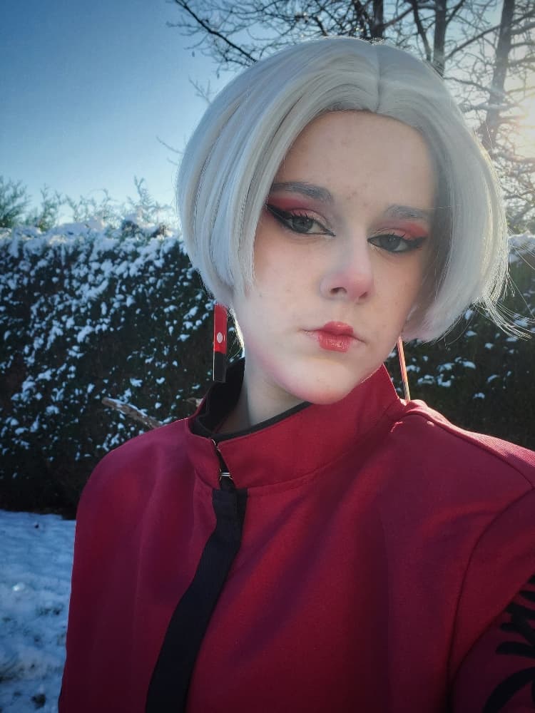 IzanaKurokawaOutside - Photo 5