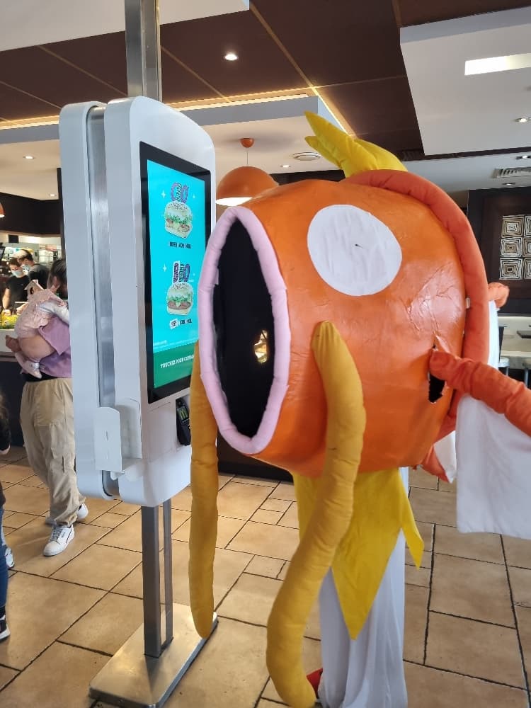 Magicarpe à Macdo - Photo 9
