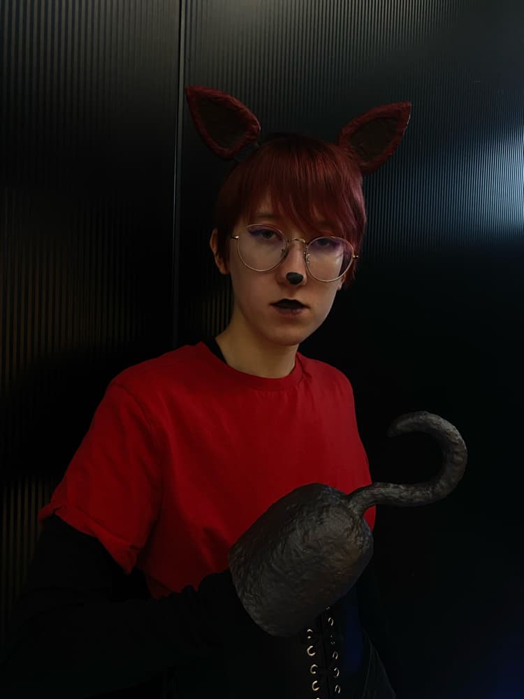 Foxy Human - Photo 5