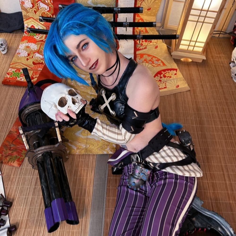 Jinx - Arcane cosplay photoshoot cover