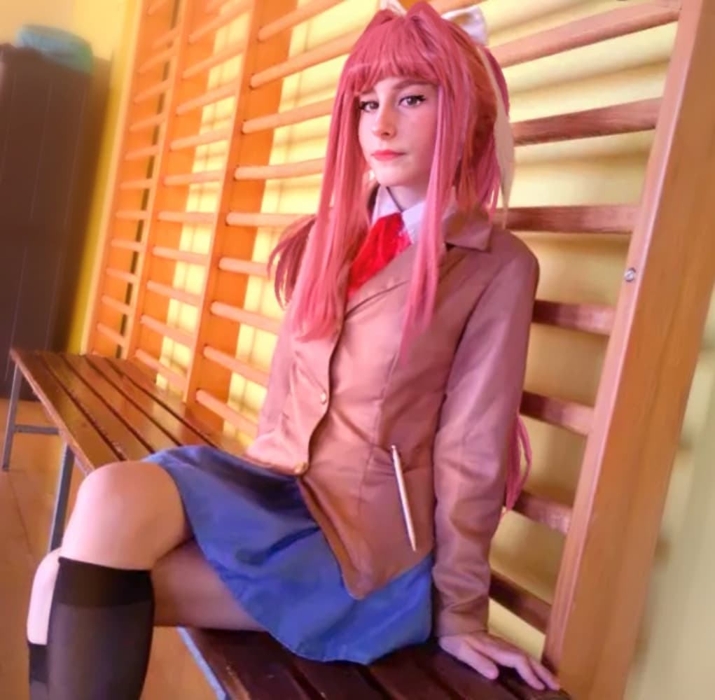 Monika - Photo 1
