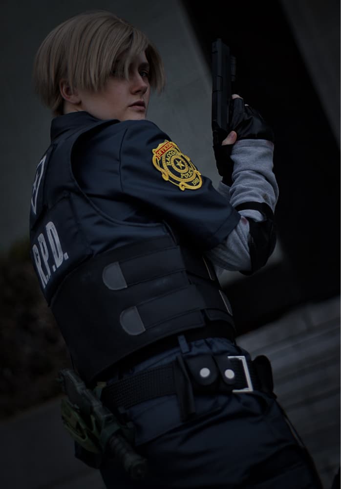 Leon S. Kennedy Re2 - Photo 4