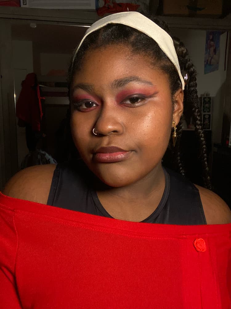 Yor Forger - Photo 2