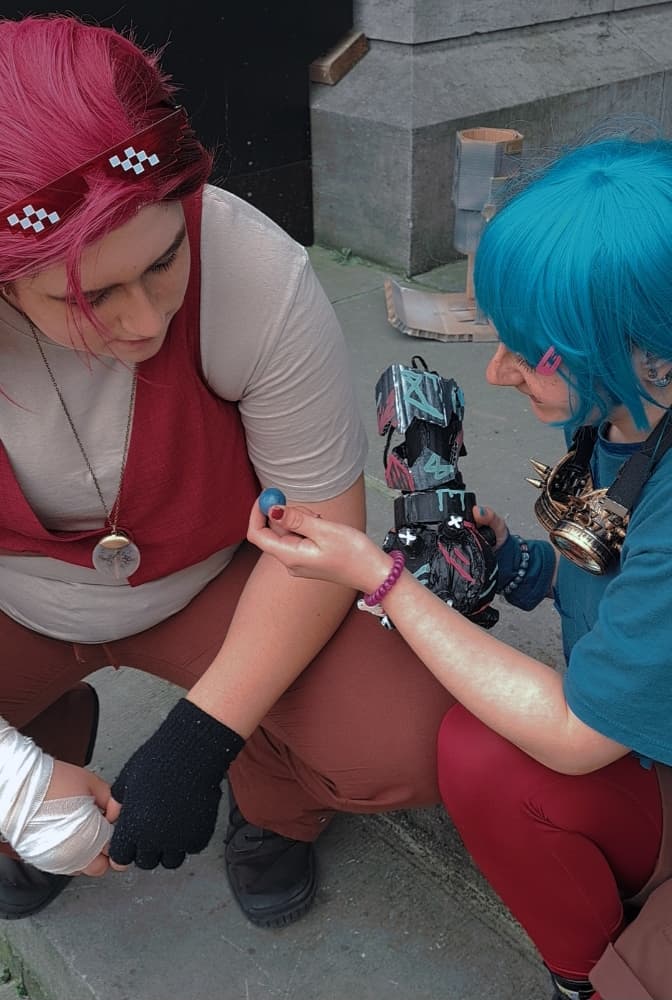 Powder and vi - Photo 1