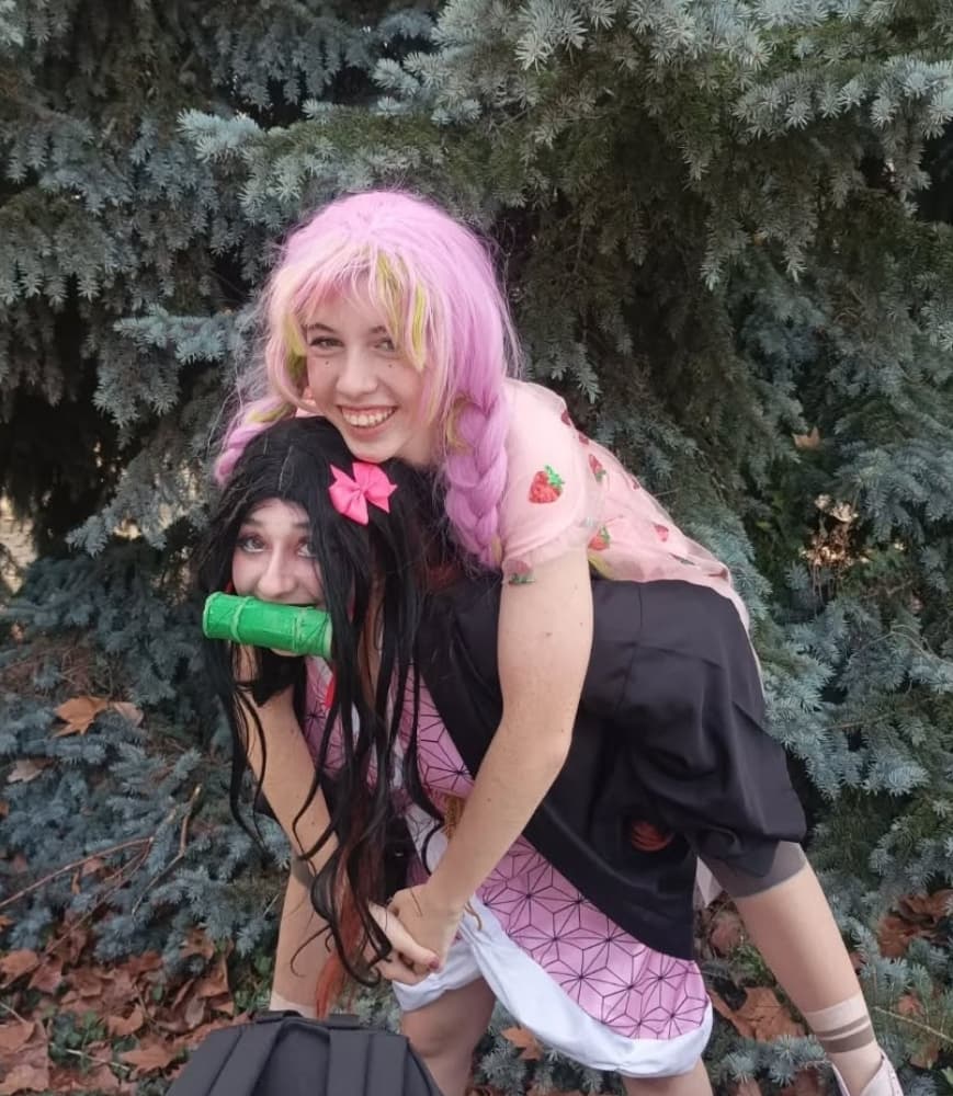 Mitsuri and nezuko - Photo 4