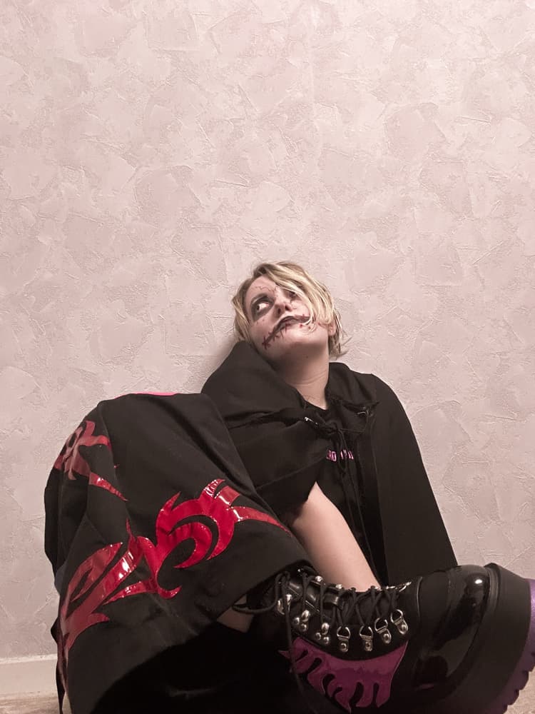 Raver Doll  - Photo 4