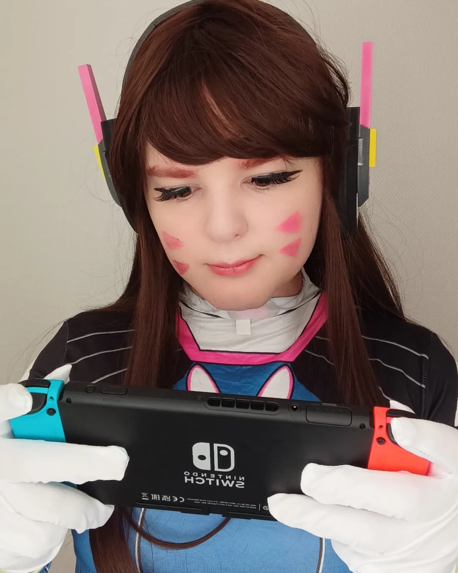 D. Va - Photo 2