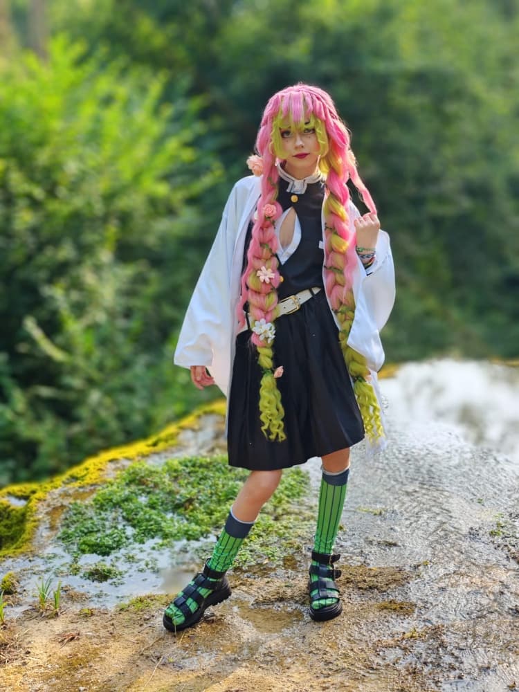 Mitsuri kanroji - Photo 19