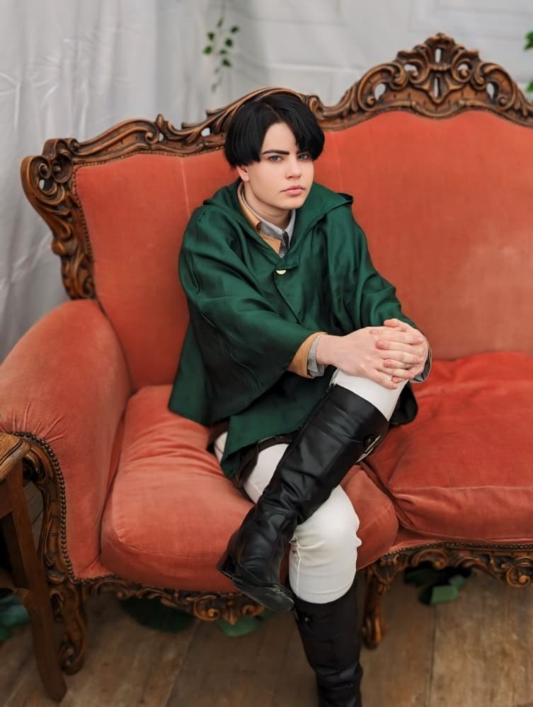 Levi Ackerman - Photo 1