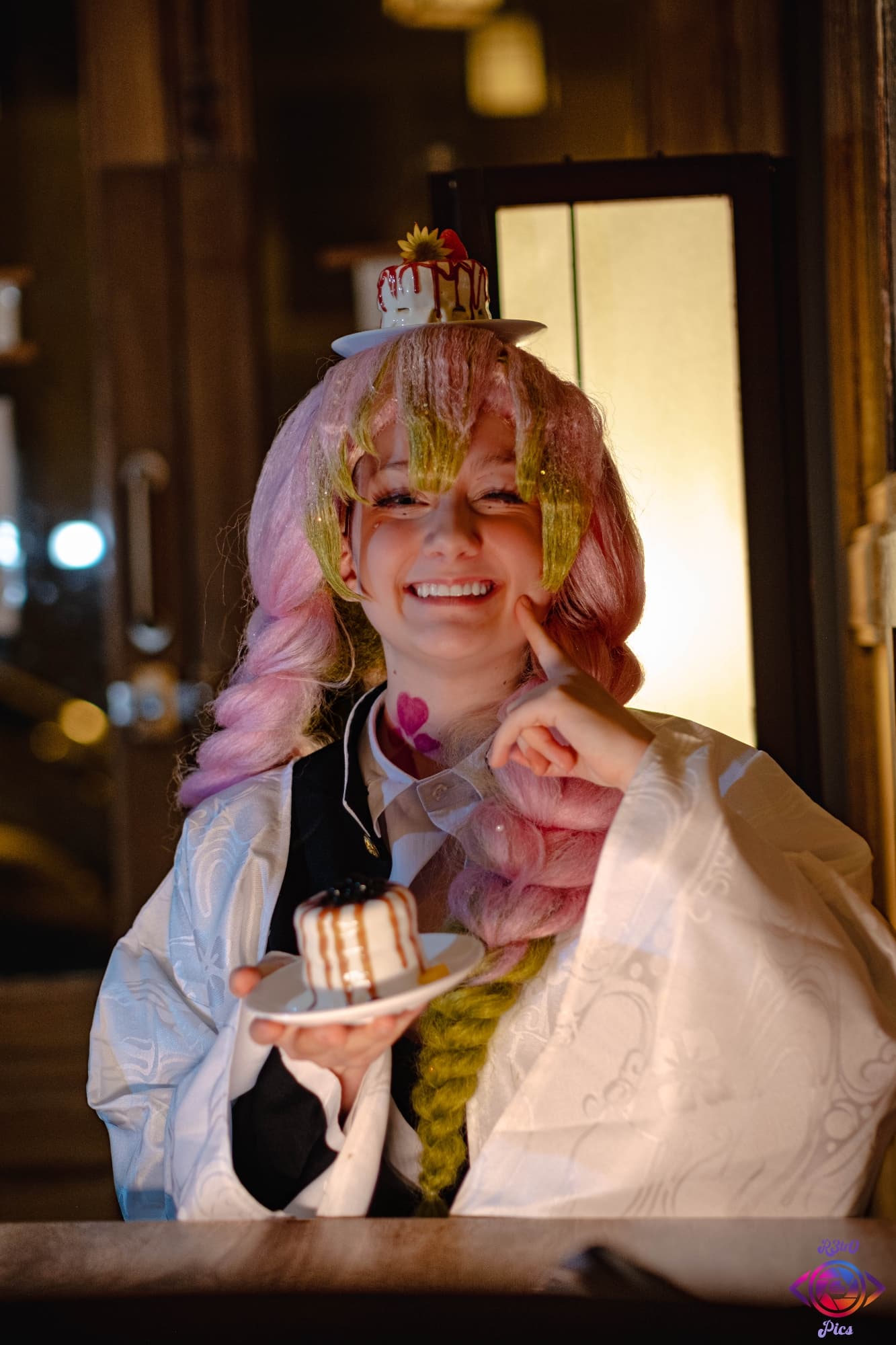 Mitsuri Kanroji - Photo 14