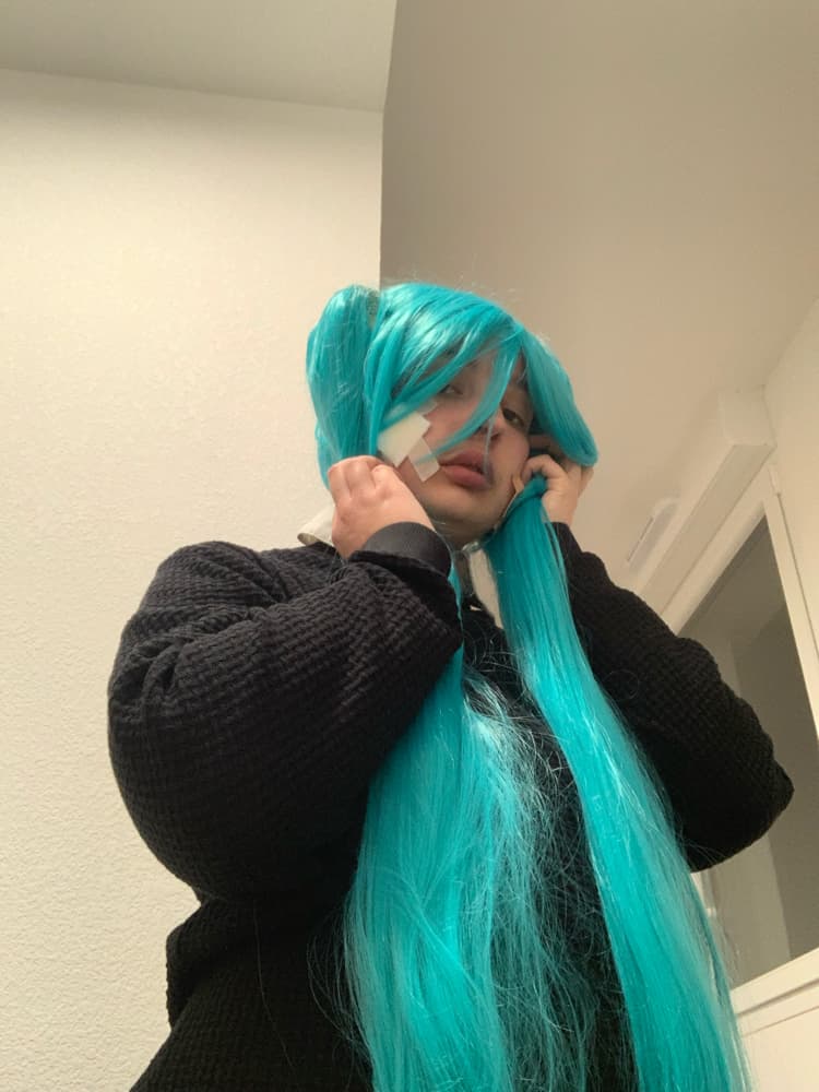 Shooting Miku - Photo 2