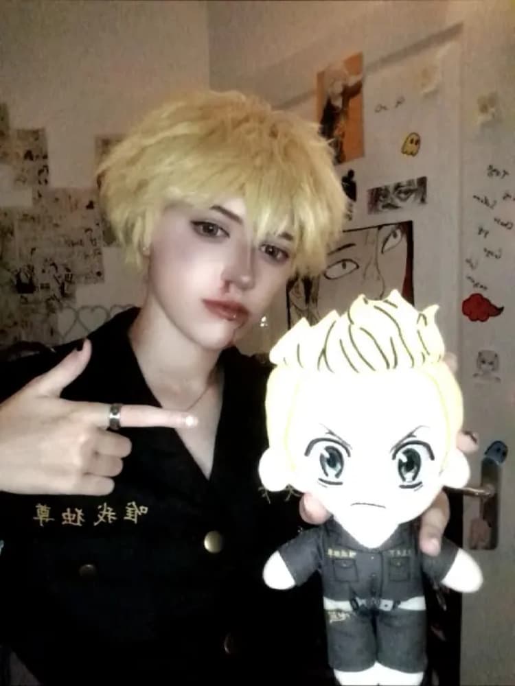 Takemichi - Photo 10