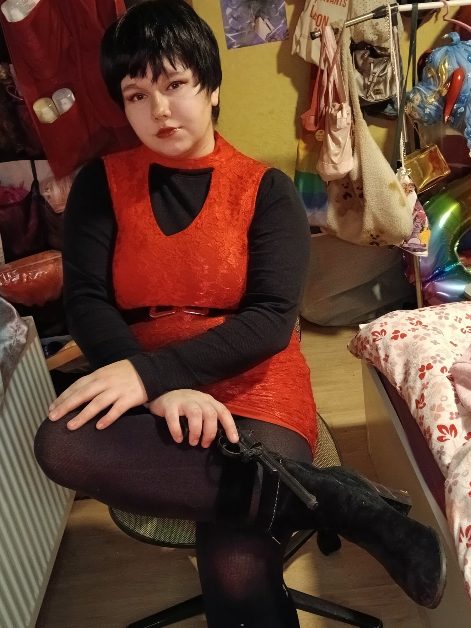 Ada wong at home - Photo 10