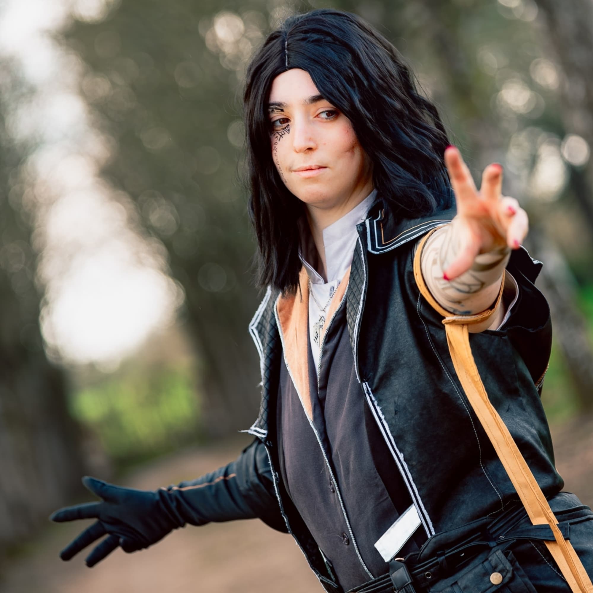 Objectif Tanière  - Clair Obscur: Expedition 33 cosplay photoshoot cover