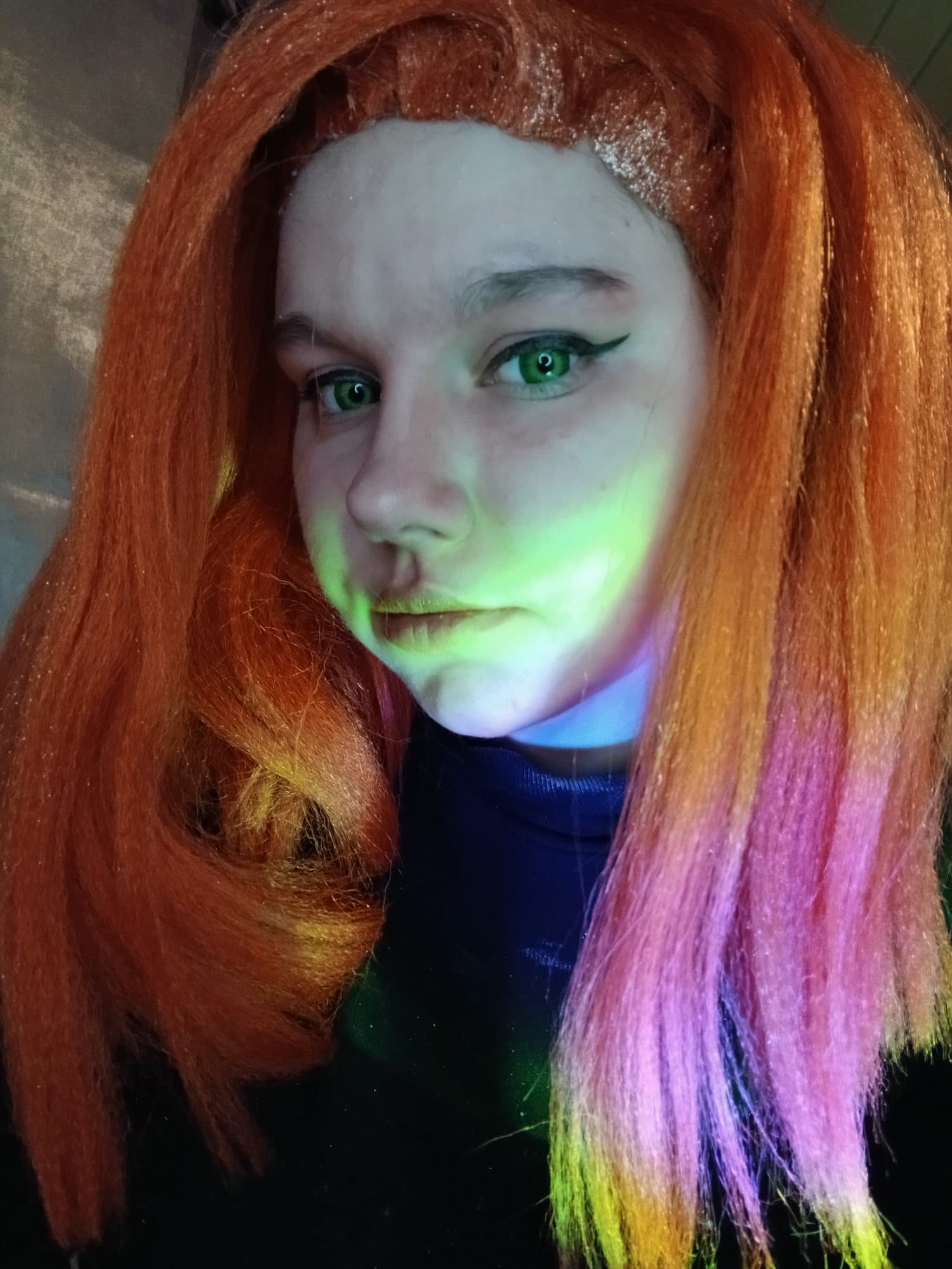 Kim at home - Photo 29