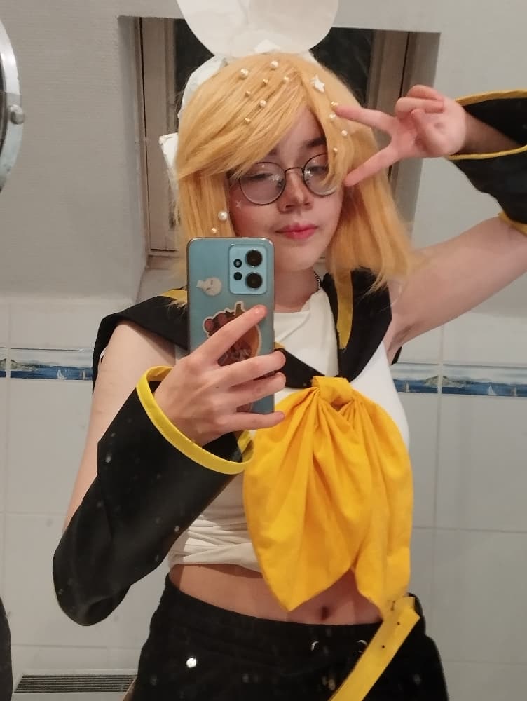 Rin Kagamine 💫 - Photo 6