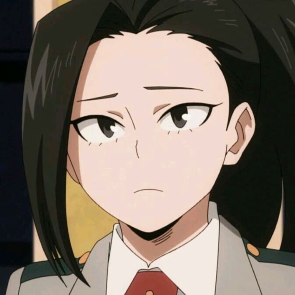 Momo yaoyorozu