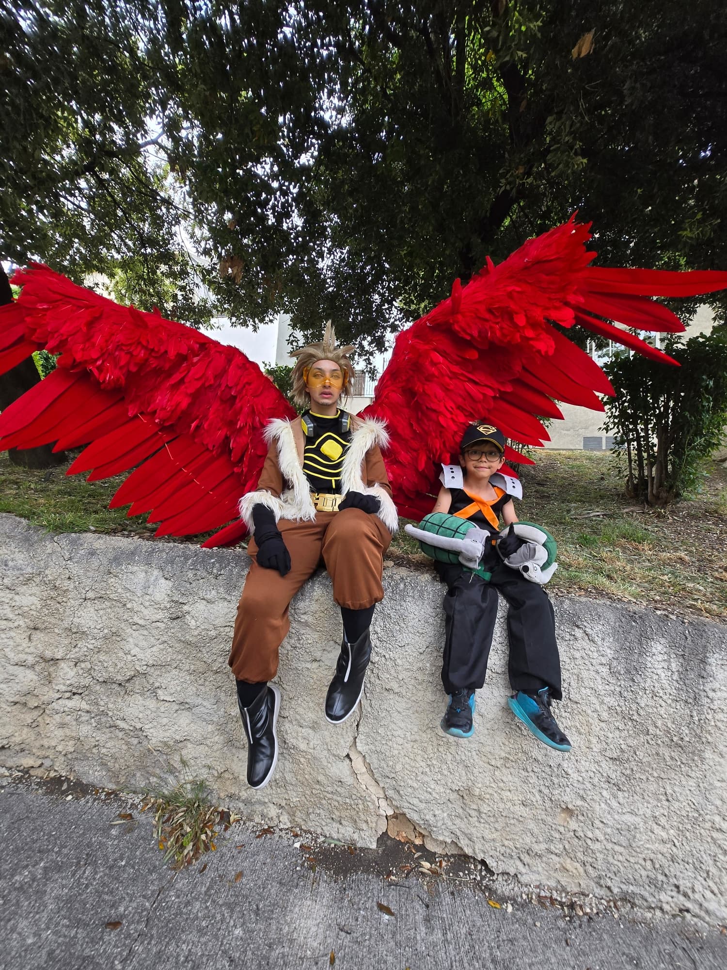 Hawks et mini bakugo