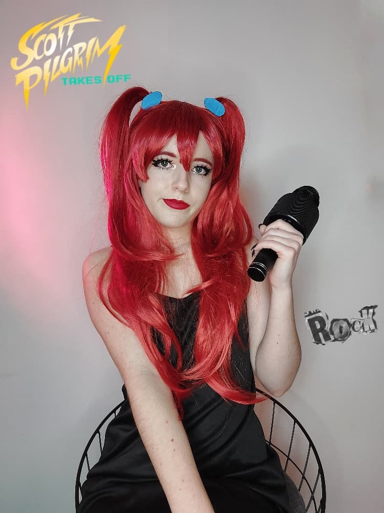 Envy Adams  - Photo 2