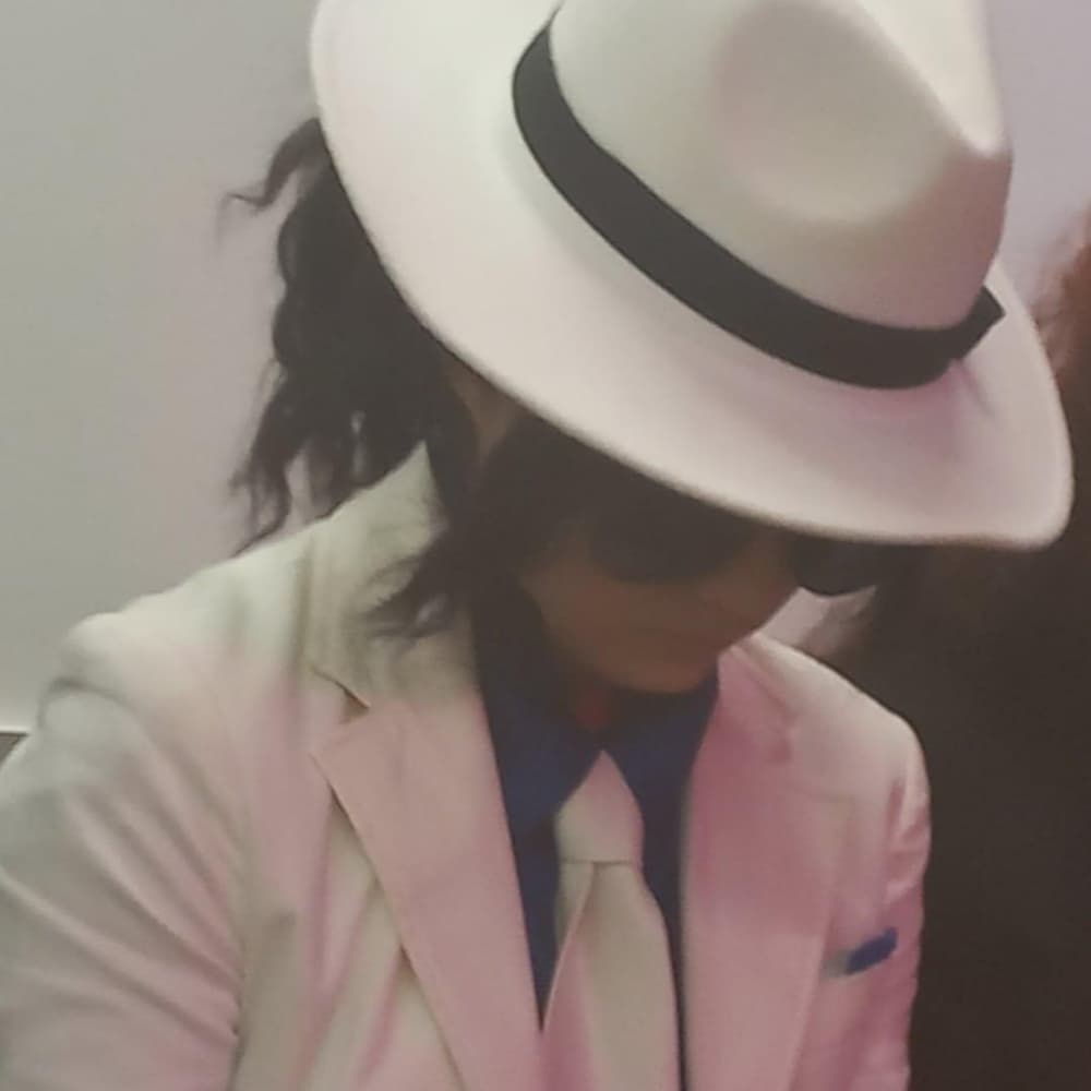 Michael Jackson (SC) - Unclassified cosplay photoshoot cover