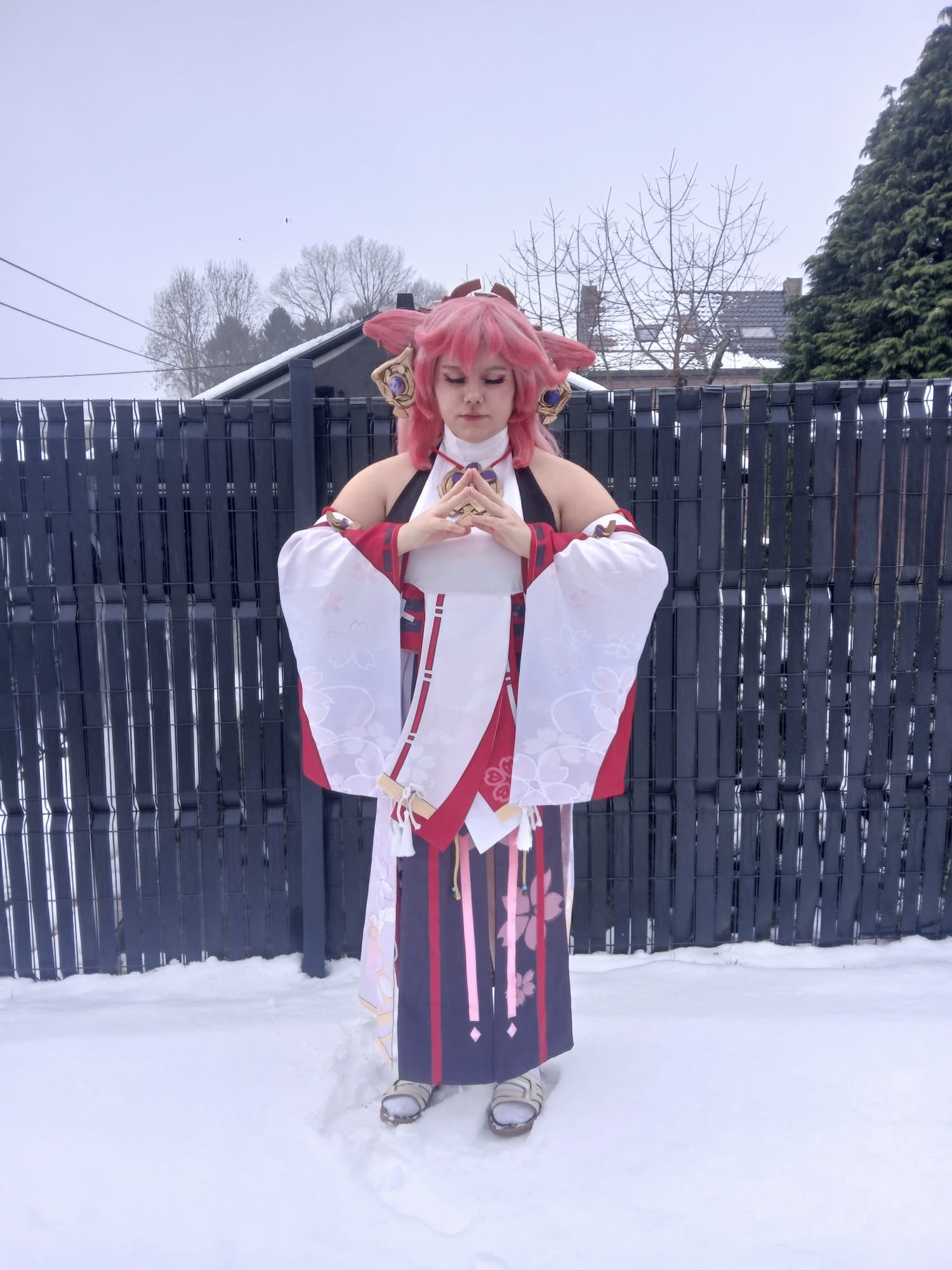 Yae miko in snow - Photo 21