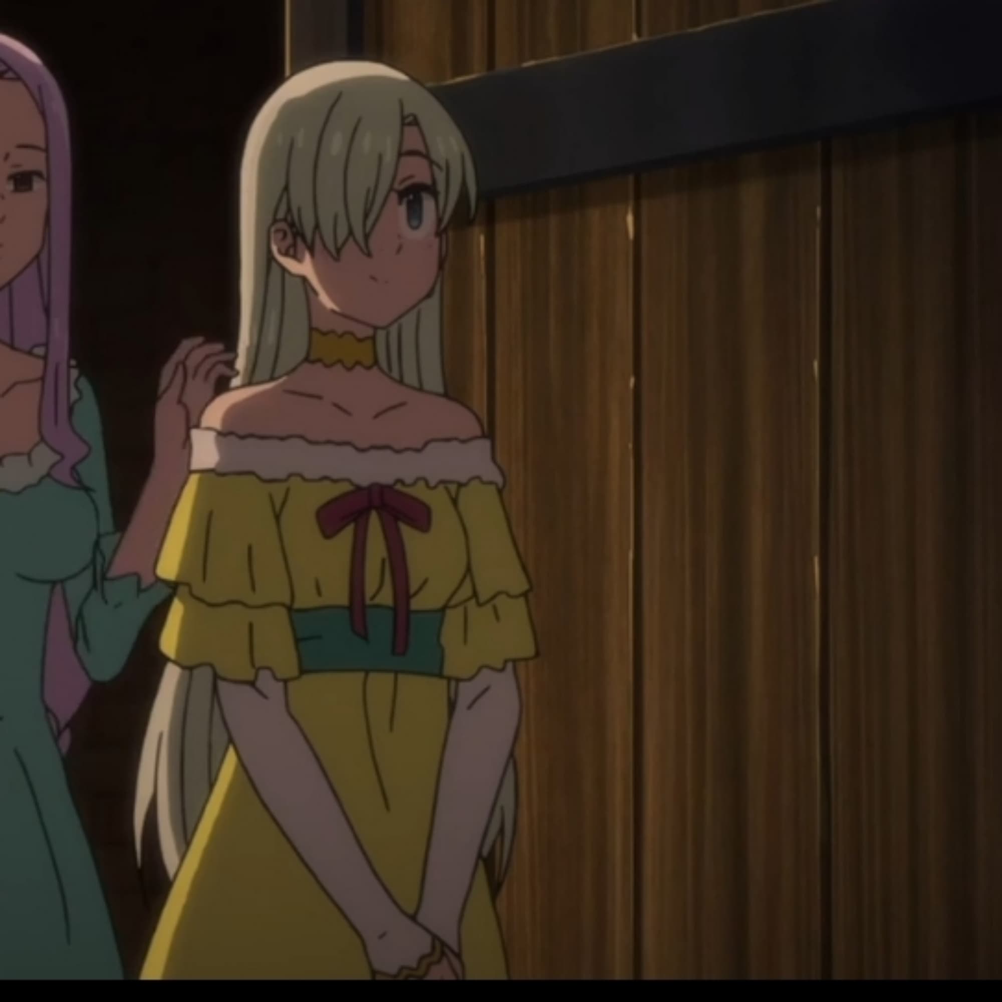 Elizabeth Liones (robe jaune)