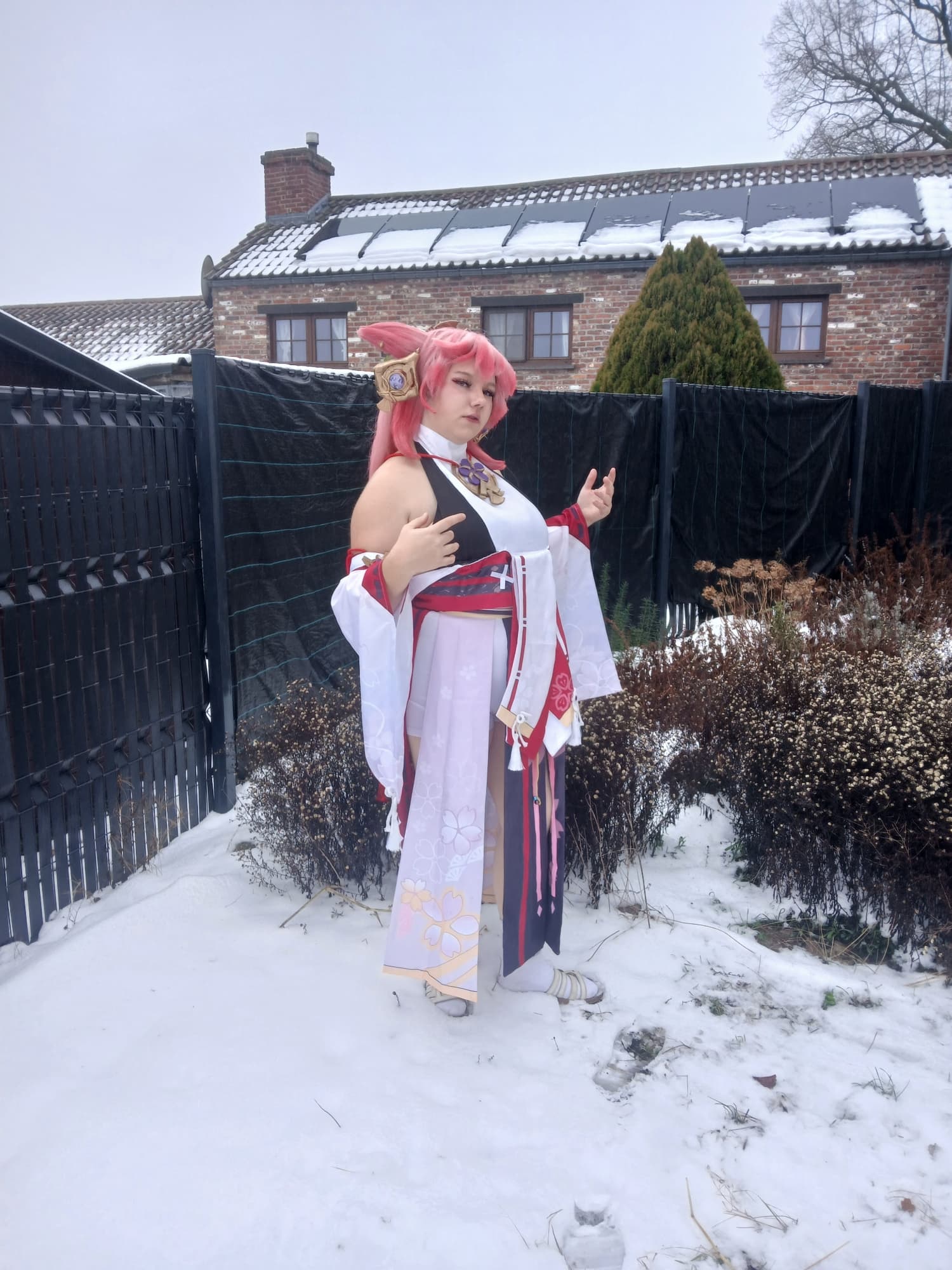 Yae miko in snow