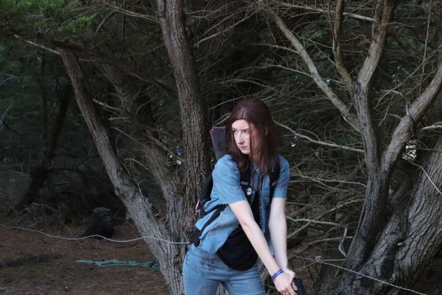 Ellie TLOU2 forest - Photo 6