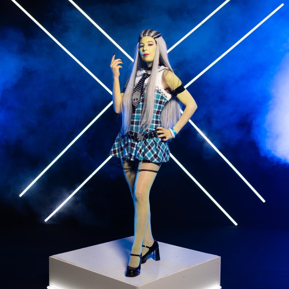 Frankie  - Monster High cosplay photoshoot cover