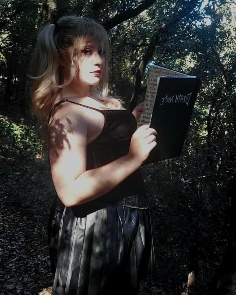 Misa Amane 📓✒️ - Photo 1