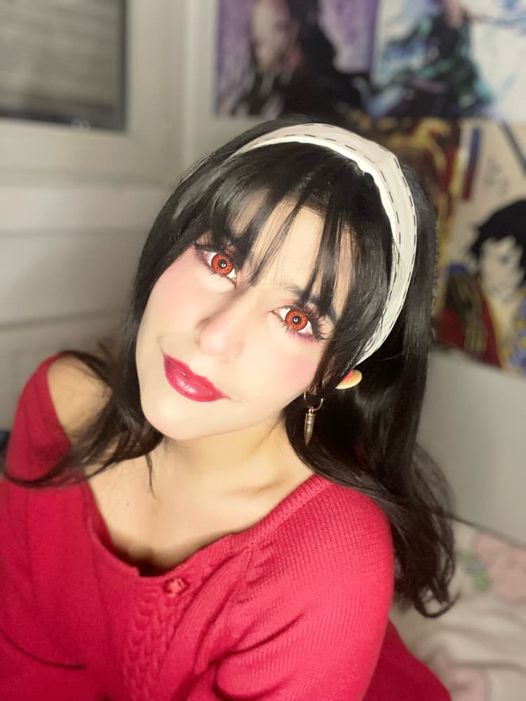 Yor Forger - Photo 13