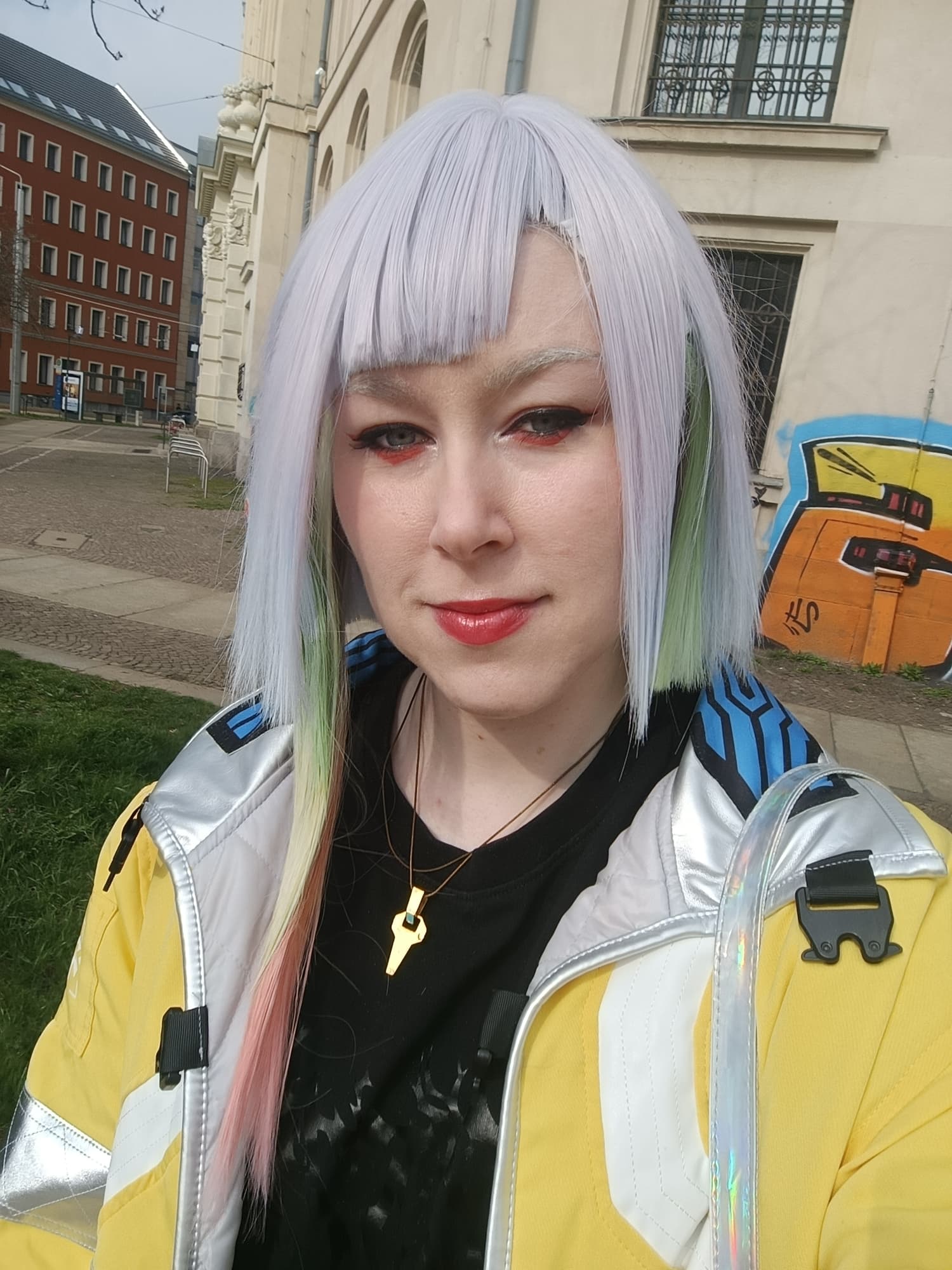 Selfies II - Photo 3