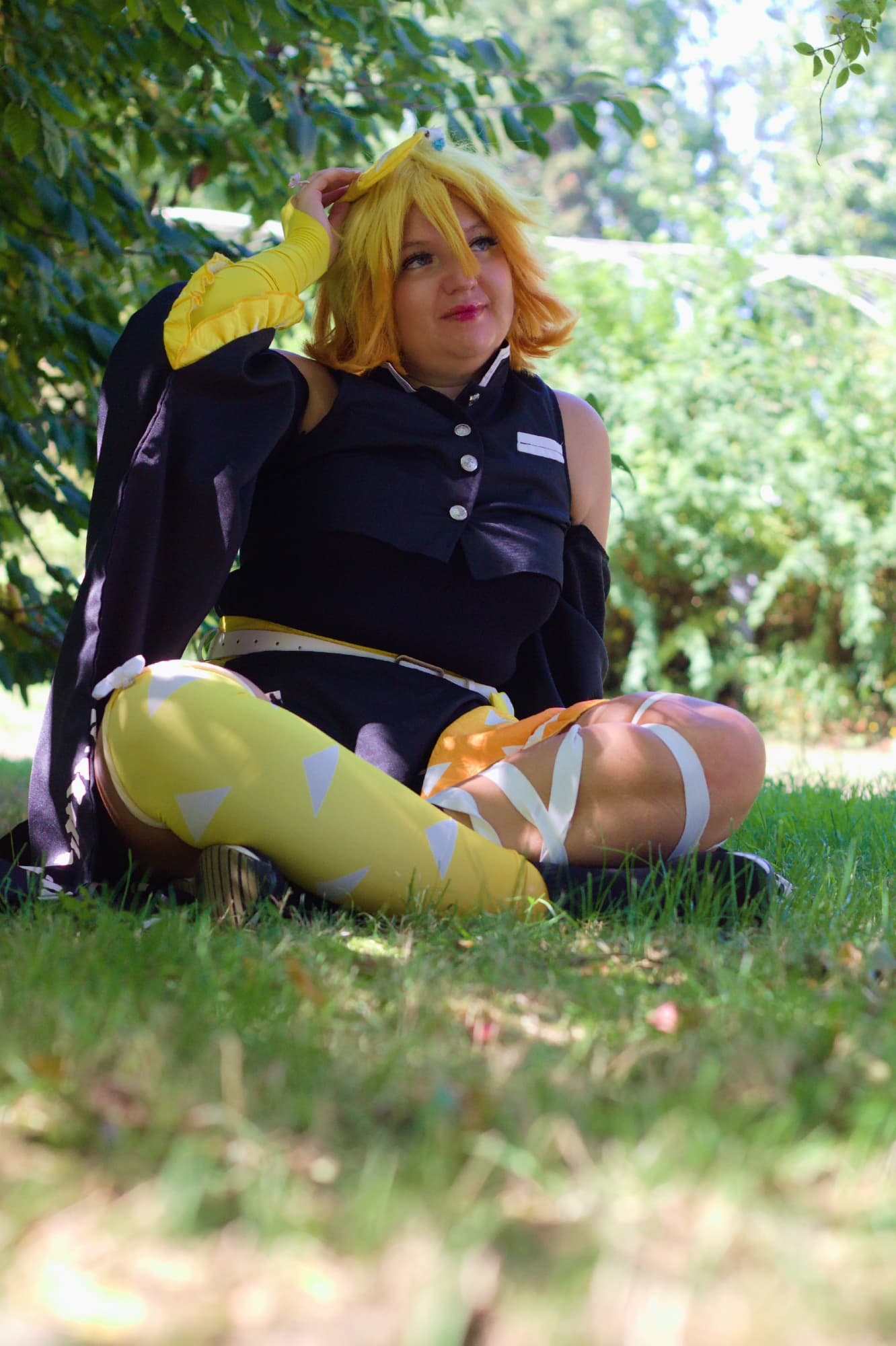 Zenitsu dehors  - Photo 1