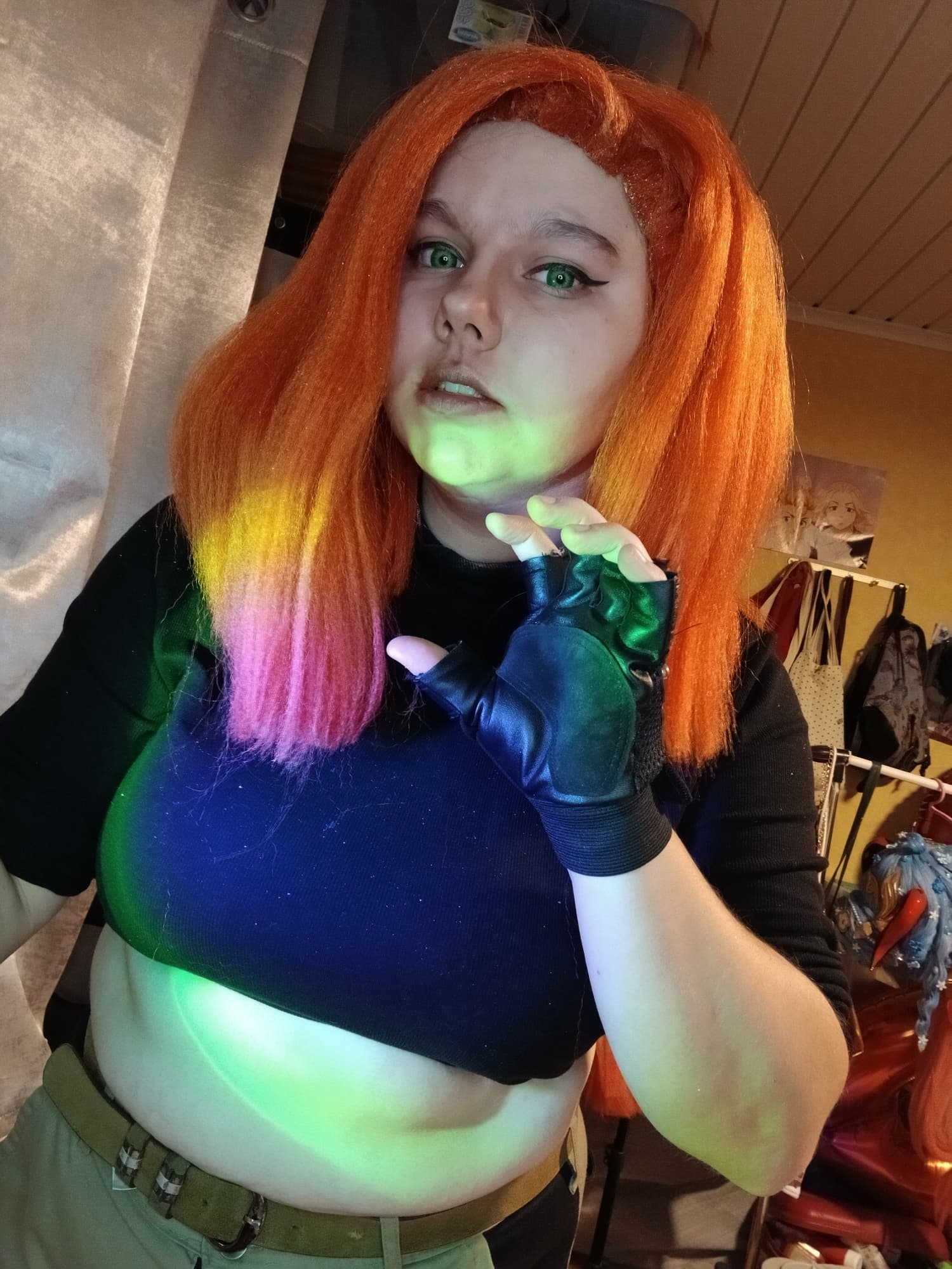 Kim at home - Photo 24